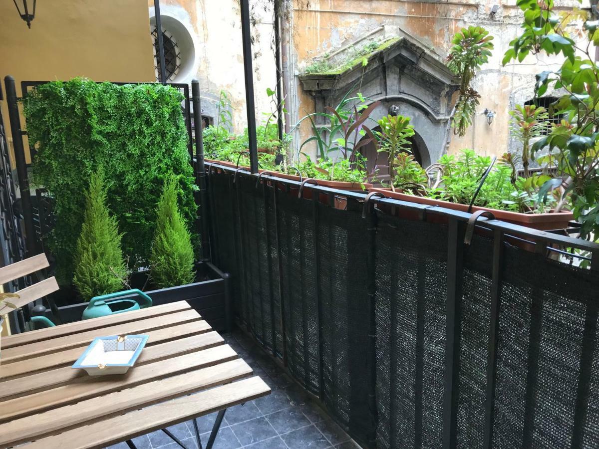 B&B Palazzo Solimena Nápoles Exterior foto